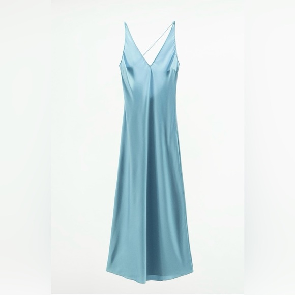 Dresses & Skirts - Zara blue satin dress
